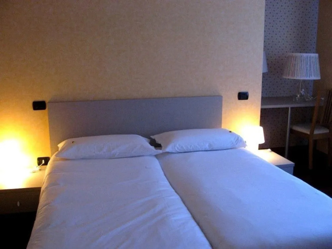 Hotel Italia 30