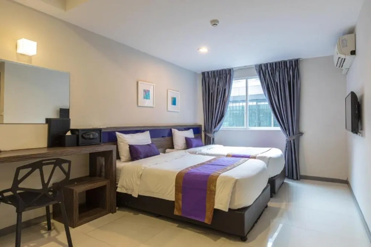 Deluxe Twin room