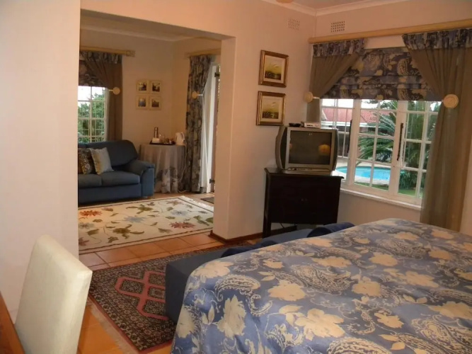 Blue Waves Lodge
