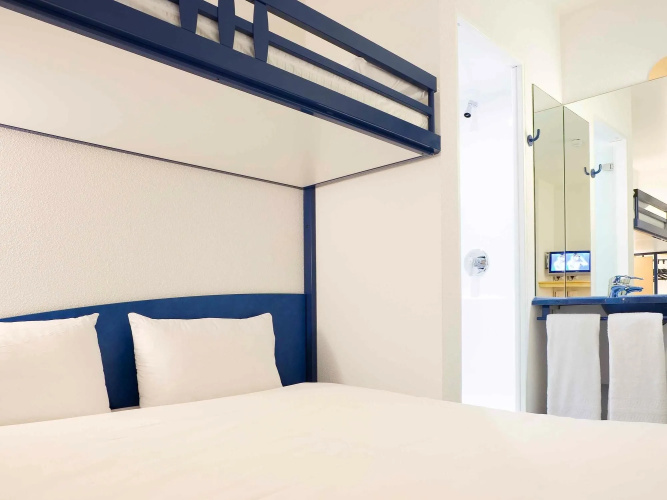 Ibis Budget Coutances