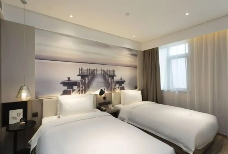 Junhong Hotel