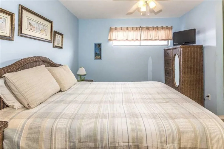 Sugar Beach 319 - 1 Br condo by RedAwning