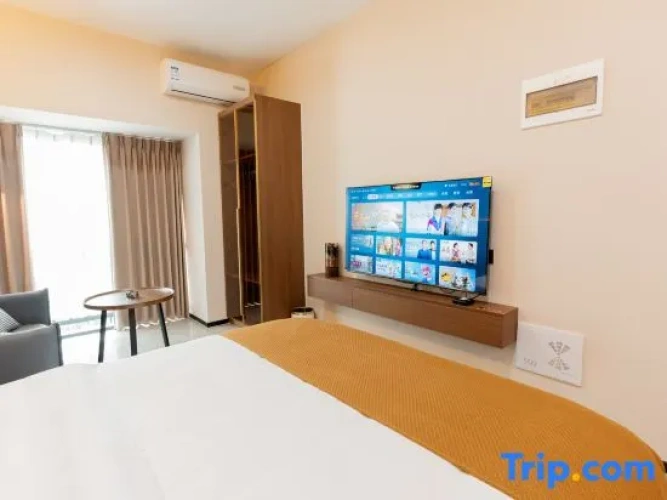 Standard Double room with city view