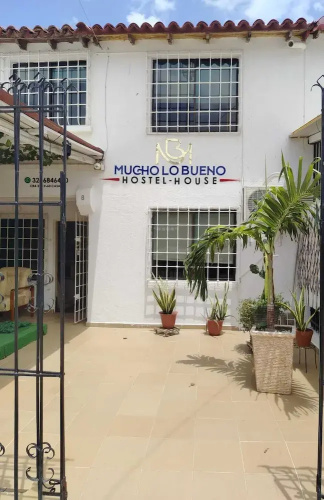 Hotel Mucho Lo Bueno