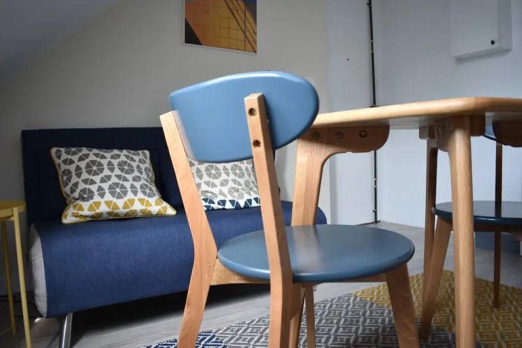 Cosy Renovated 1 Bedroom Apartment in 10th - Image 7