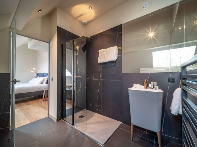 Hebe Hotel