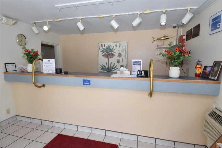 Knights Inn Oswego