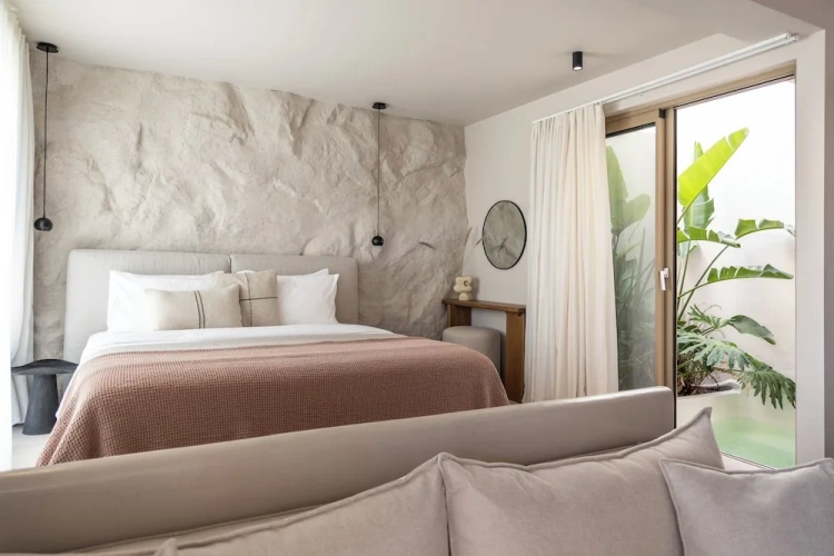 Deluxe Double Suite