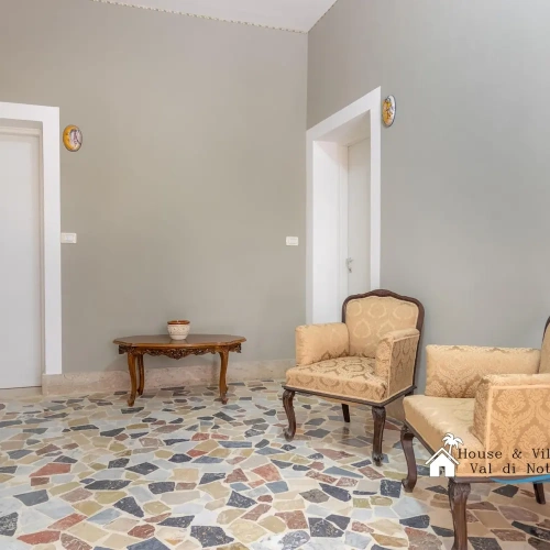 Twin Apartment