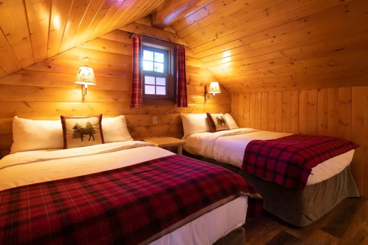 Baker Creek Chalets