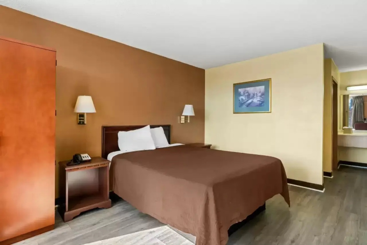 Rodeway Inn Monroe