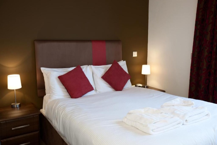1 Bedroom Suite