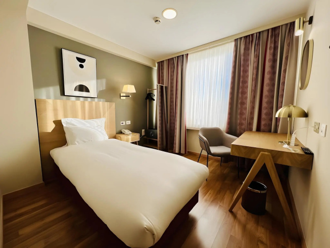 Bedford Hotel And Congress Centre photo 7