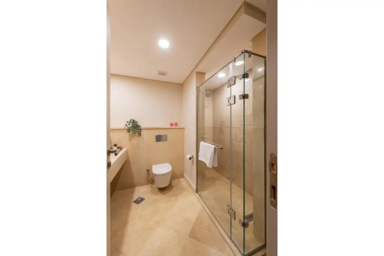 Balanced & Bright 2 BDR Mangroovy Free Pool & Beach Access