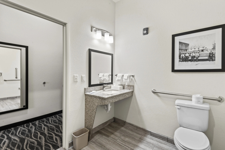 Cobblestone Hotel & Suites - Foley