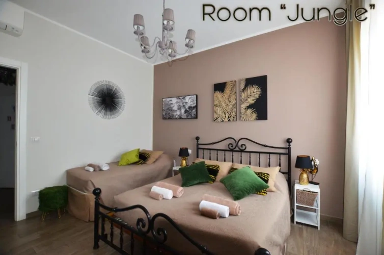 Standard Triple room