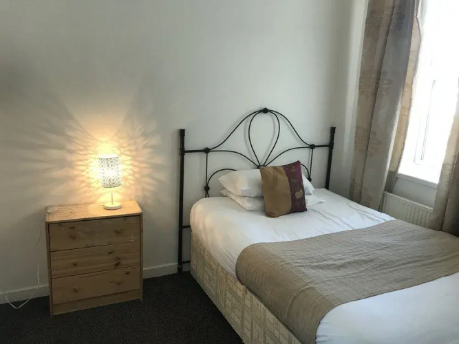 Clifton Hotel