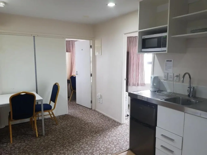 2 Bedrooms Quadruple Apartment