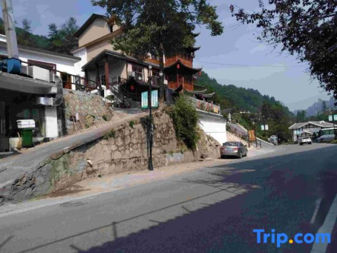 Caiyin Inn