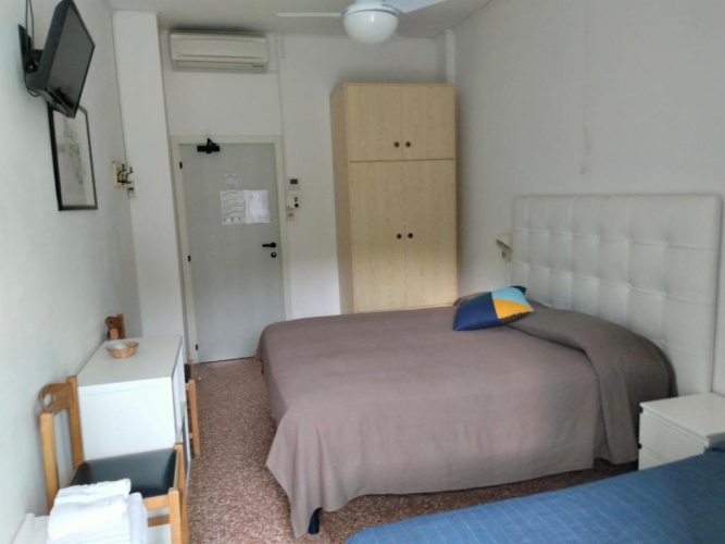 Classic Triple room
