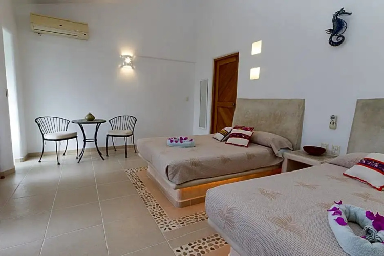 Villas Naomi