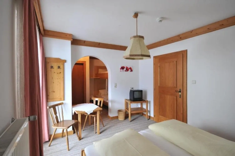 Standard Quadruple room with balcony