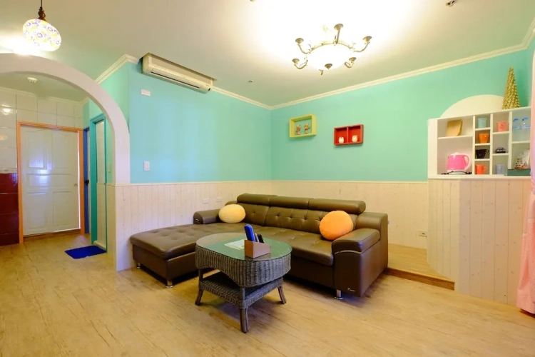 2 Bedrooms Standard Family room with balcony and with city view