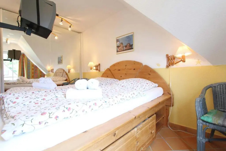 Ostlandstraße 12 Whg 5 OG