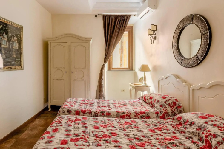 Apartment For 4 People