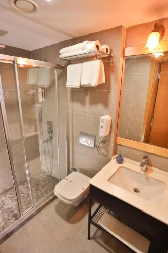 Economy room