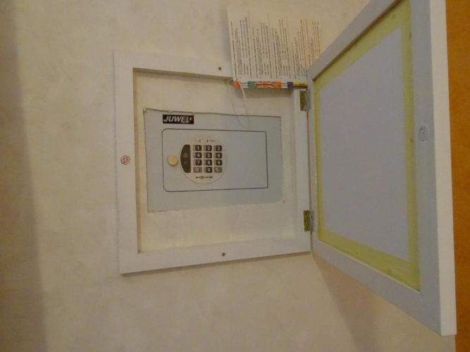 Standard Triple room