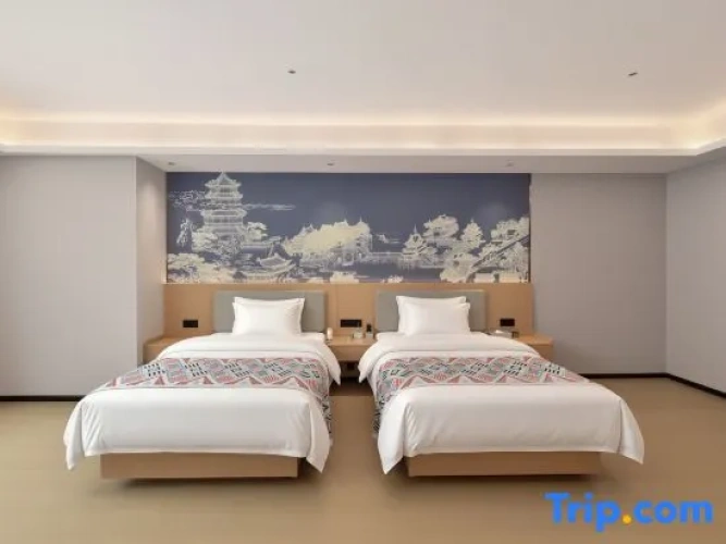 Twin Family Suite