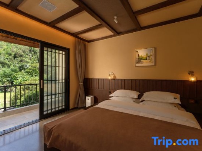 1 Bedroom Suite with balcony