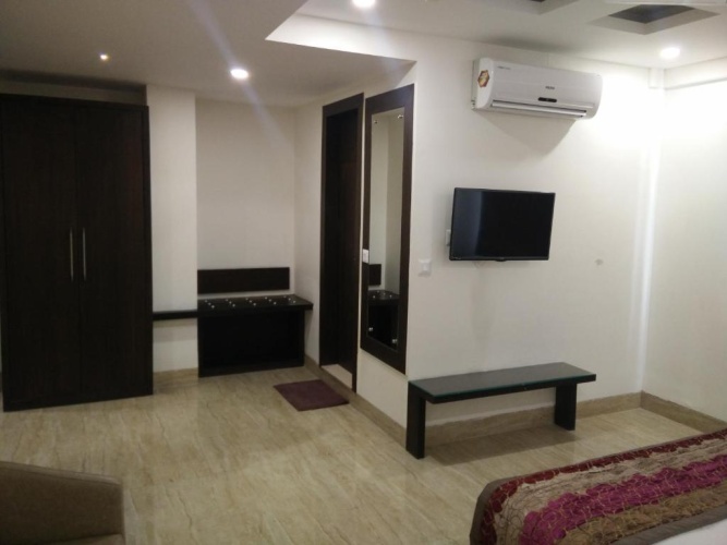 Suite with balcony