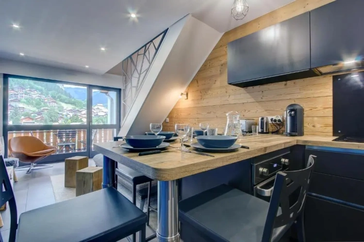 2 Bedrooms Apartment