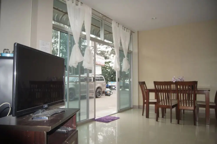 Sunee Mae Phim Apartment