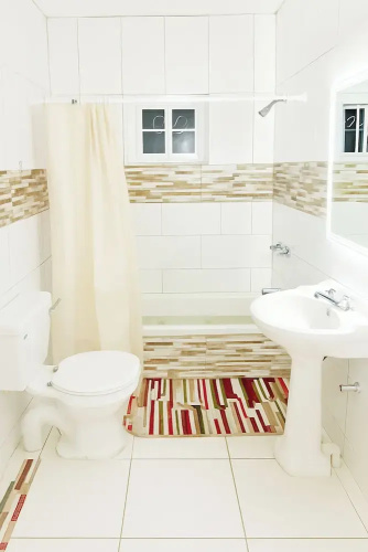 Chantal House Sleeps 8 With Garden
