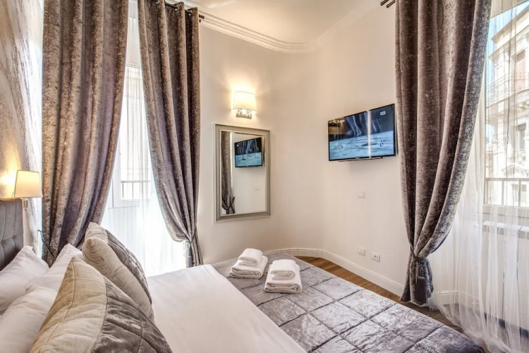 River Luxury Suites