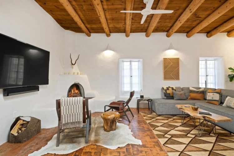 2 Bedrooms Cottage