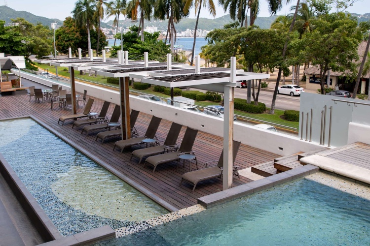 Ramada by Wyndham Acapulco Hotel & Suites photo 17