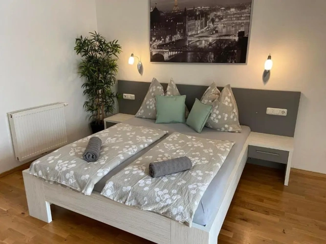 2 Bedrooms Apartment