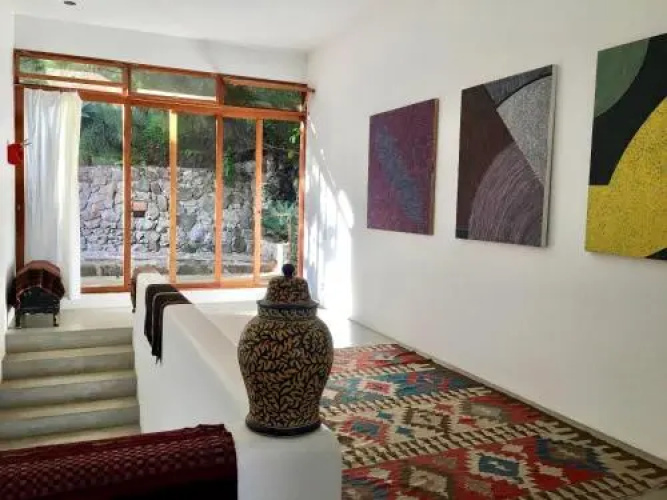 Anzan House