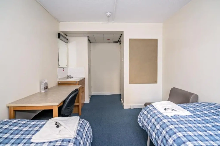 Basic Twin room