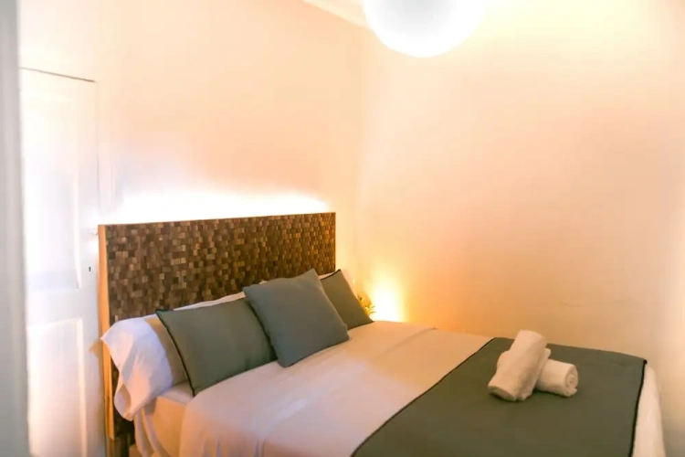 2 Bedrooms Apartment