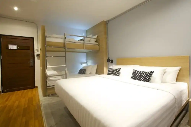 Standard Quadruple room with balcony