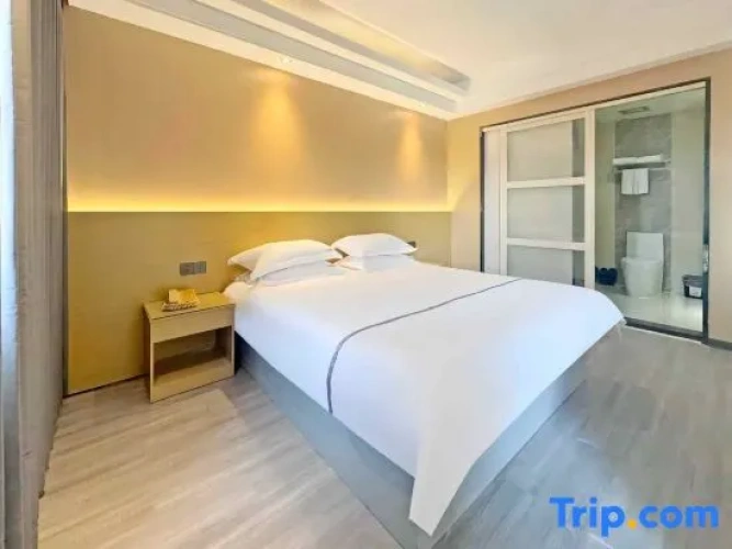 1 Bedroom Deluxe Suite