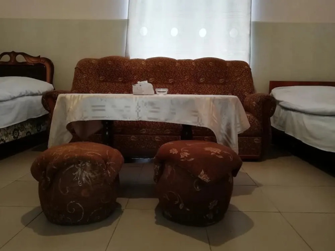Meghri Inn
