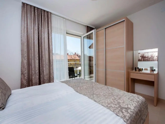 1 Bedroom Apartment with balcony