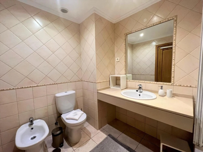 Vilamoura Apartment with Pool