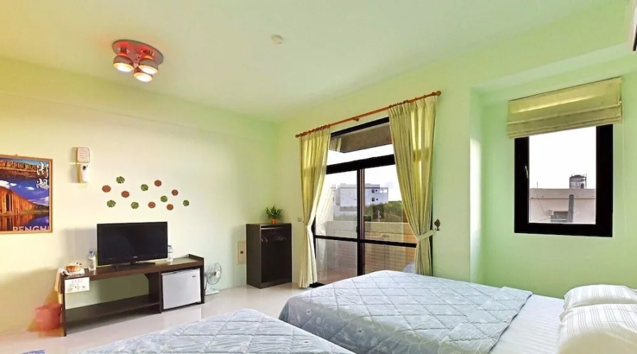 Make Dream Bed and Breakfast